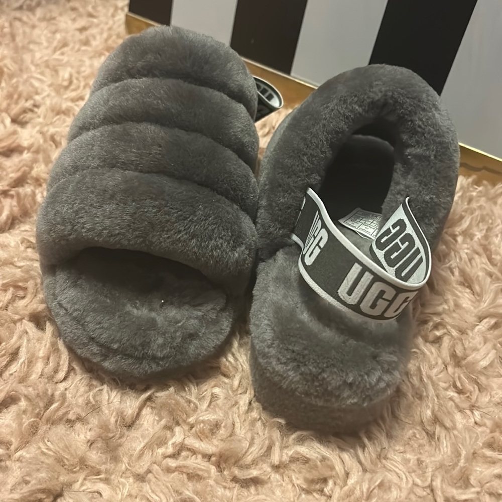 Ugg fluff yeah slides